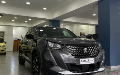 Peugeot 2008 allure packk  '2023